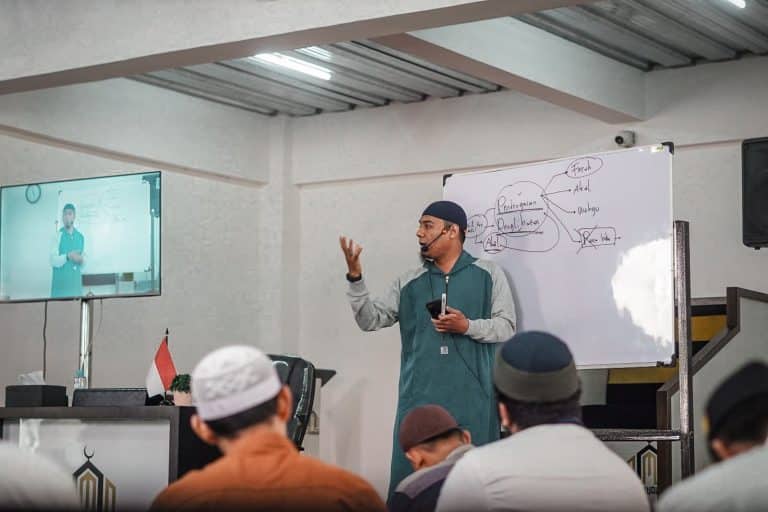 Bedah Buku Menghapus Titik Kelabu – Pertemuan 1
